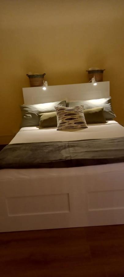 Lotus Apartment Bari Luaran gambar